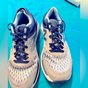 New Balance 847  women’s size 9 blue/grey running shoe